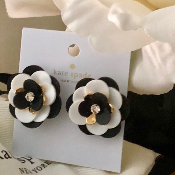 kate spade Jewelry - 🎀 Kate Spade ♠️ Rosy Poises Stud Earrings